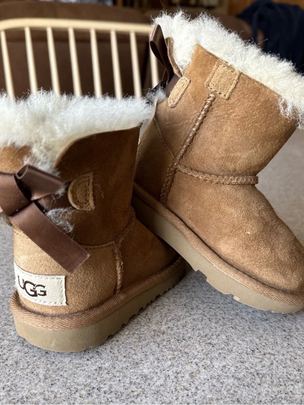 UGG Australia Bailey Bow II Boot Original 1017394T Chestnut Brown Kids 9 Girls